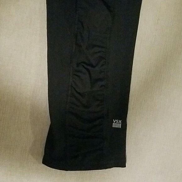 Victoria's Secret Sexy Sport Stretch Workout capri - Picture 3 of 4